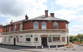 Stonehenge Inn & Shepherd'S Huts